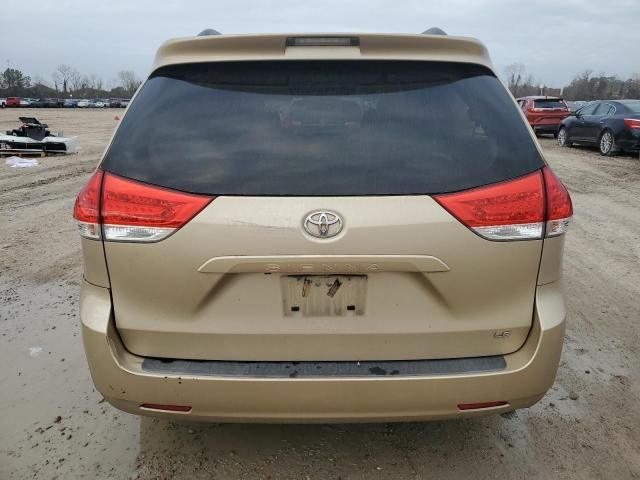 2011 Toyota Sienna LE