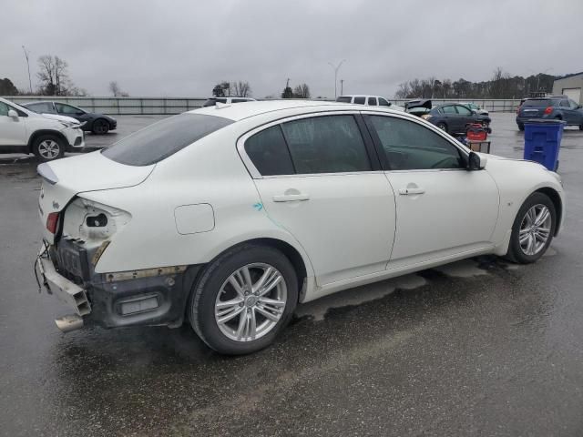 2015 Infiniti Q40