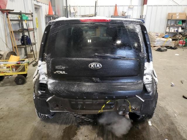 2015 KIA Soul +