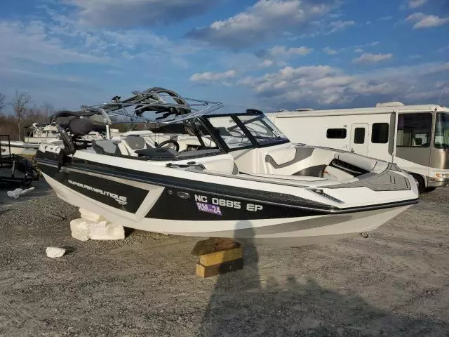 2020 Nautica Boat