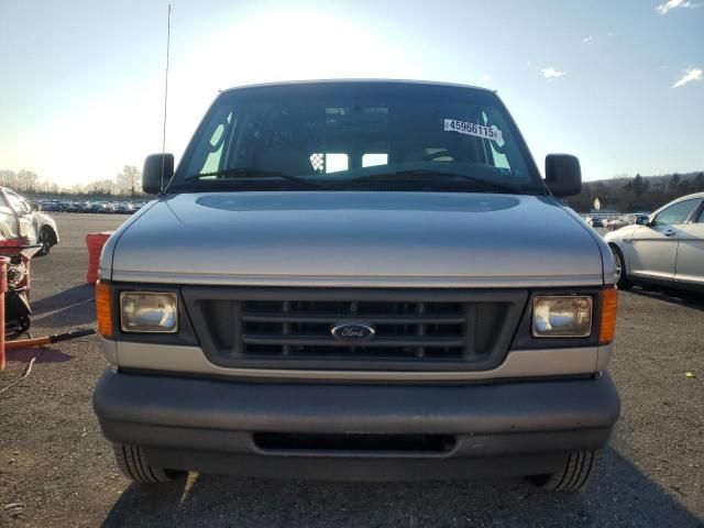 2004 Ford Econoline E150 Van