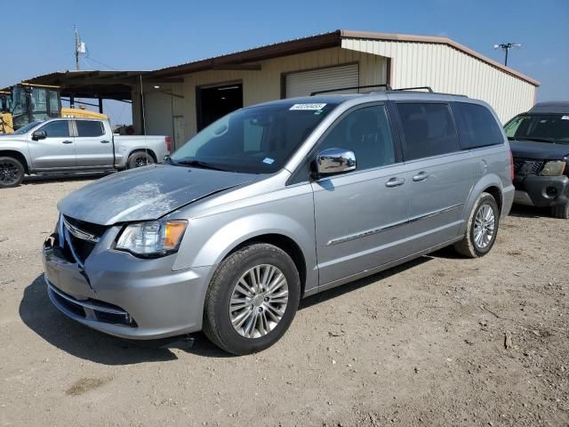 2015 Chrysler Town & Country Touring L