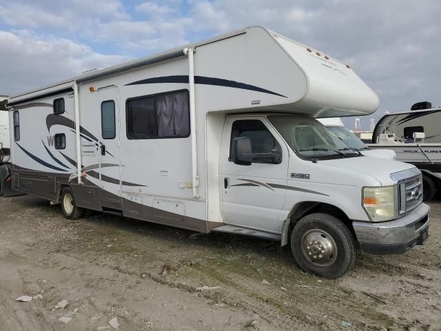 2009 Winnebago 2009 Ford Econoline E450 Super Duty Cutaway Van