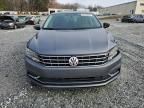 2016 Volkswagen Passat SE