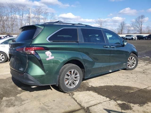 2021 Toyota Sienna XLE