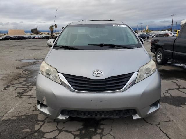 2012 Toyota Sienna LE