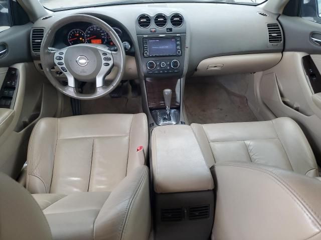 2011 Nissan Altima Base