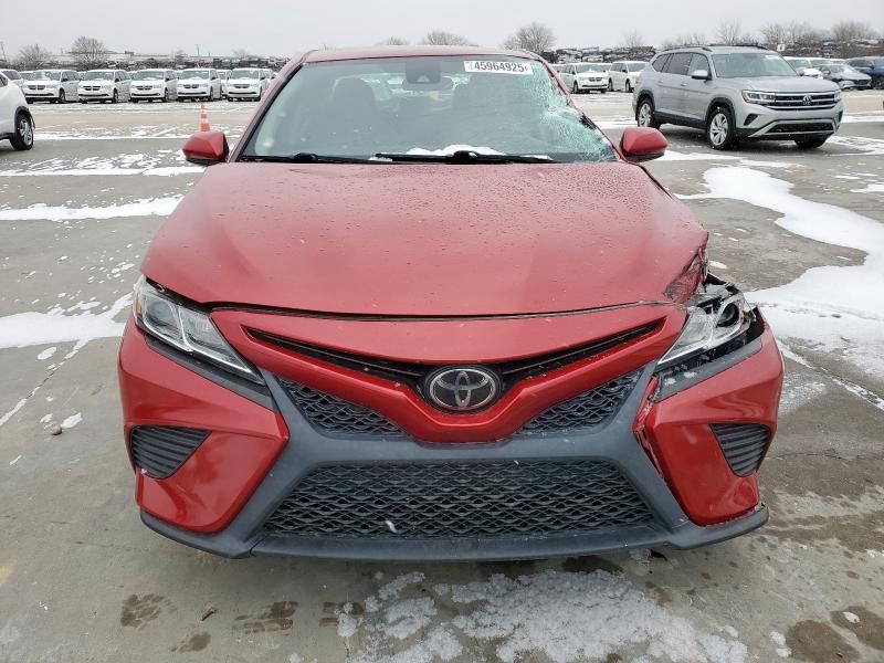 2020 Toyota Camry SE