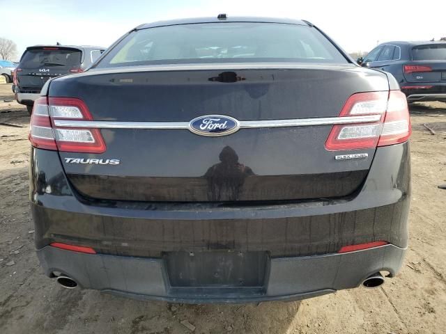 2014 Ford Taurus SE