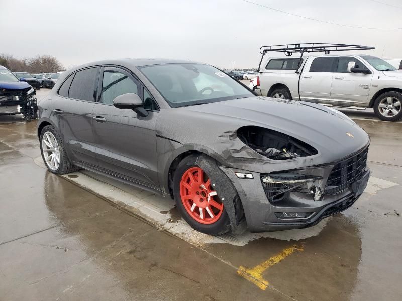 2018 Porsche Macan Turbo