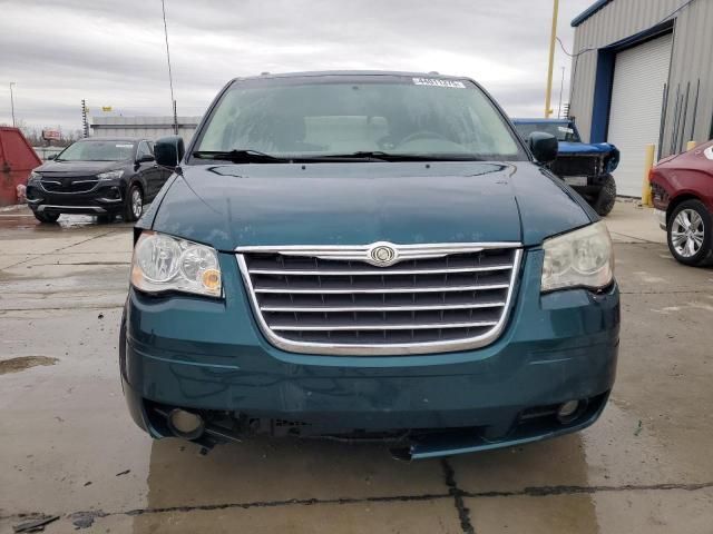 2009 Chrysler Town & Country Touring