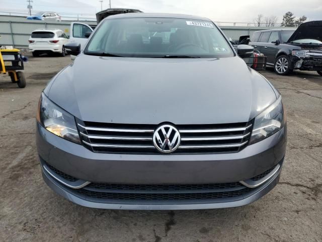 2014 Volkswagen Passat SE