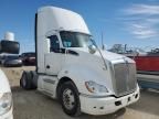 2014 Kenworth Construction T680