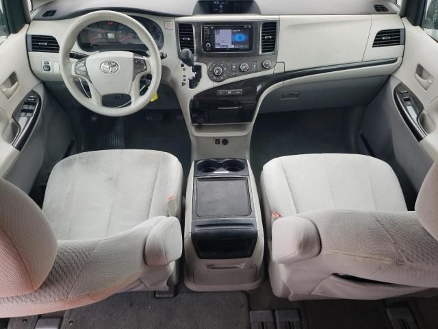 2012 Toyota Sienna LE