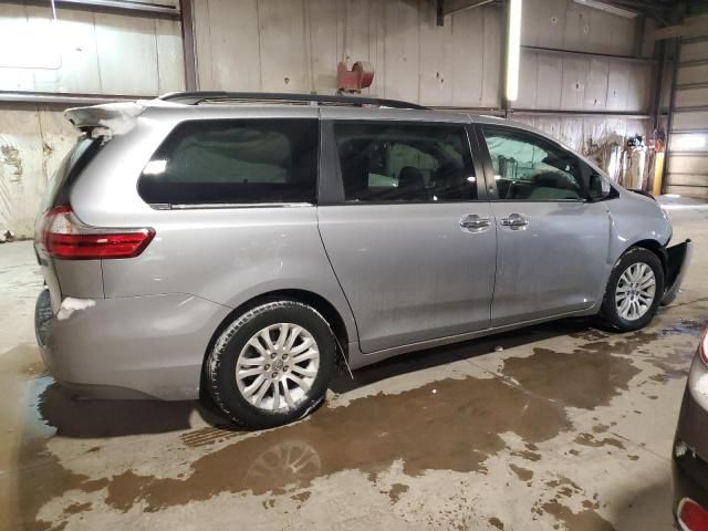 2017 Toyota Sienna XLE