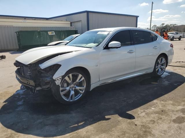 2017 Infiniti Q70 3.7