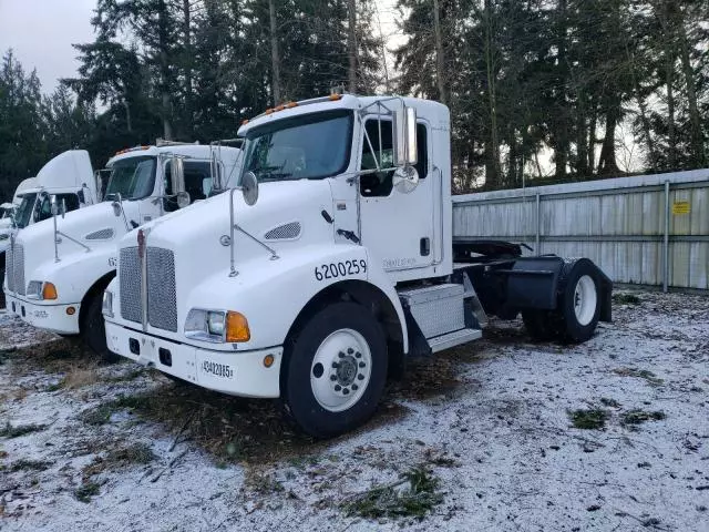 2007 Kenworth Construction T300