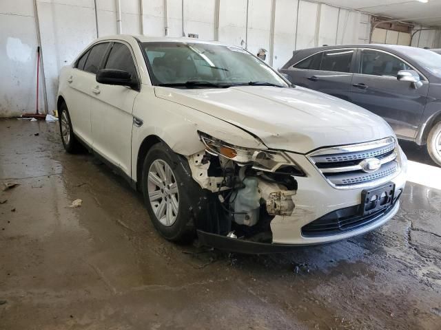 2012 Ford Taurus SE