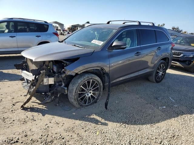 2018 Toyota Highlander SE