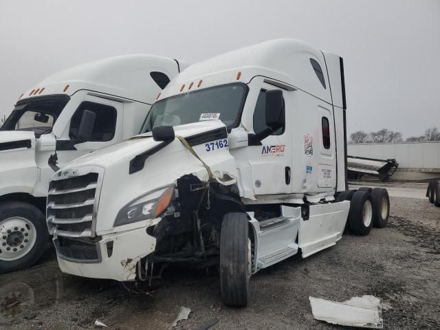 2022 Freightliner Cascadia 126