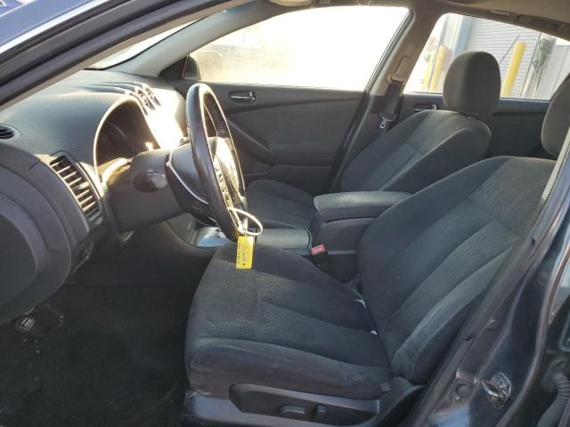 2010 Nissan Altima Base