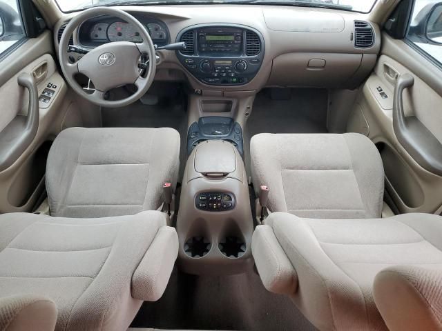 2004 Toyota Sequoia SR5