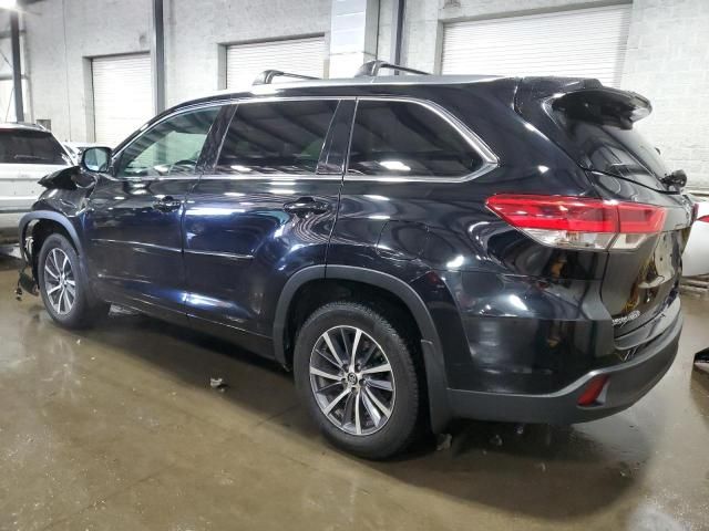 2017 Toyota Highlander SE