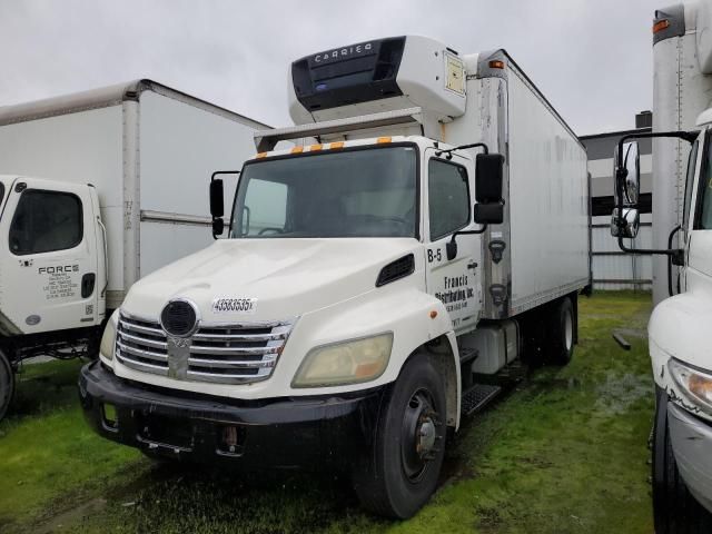 2009 Hino Hino 268