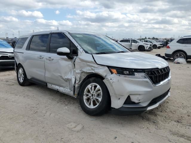 2022 KIA Carnival LX