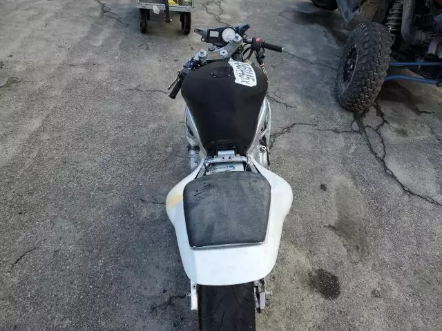 2002 Yamaha YZFR6 L