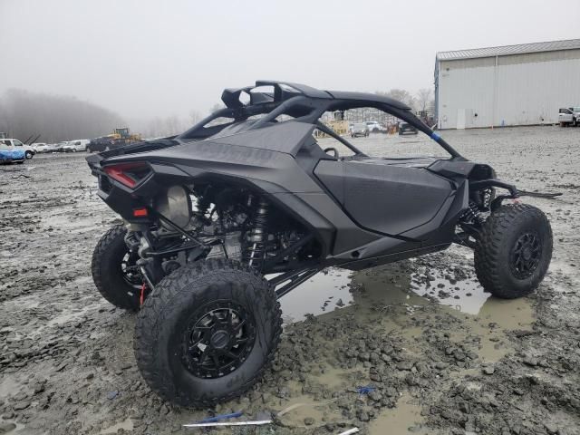 2025 Can-Am Maverick R X RS