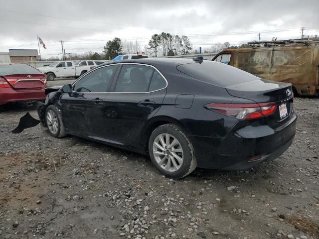 2022 Toyota Camry LE