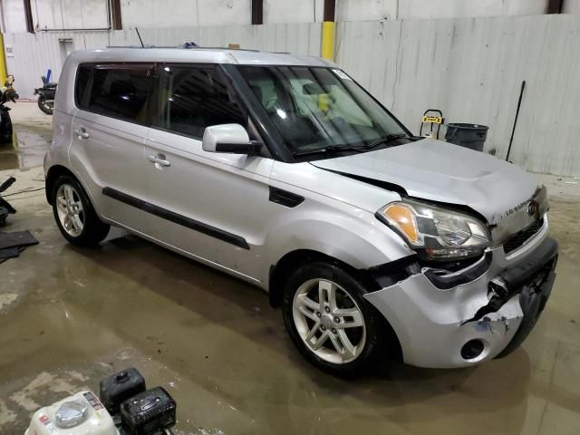 2011 KIA Soul +