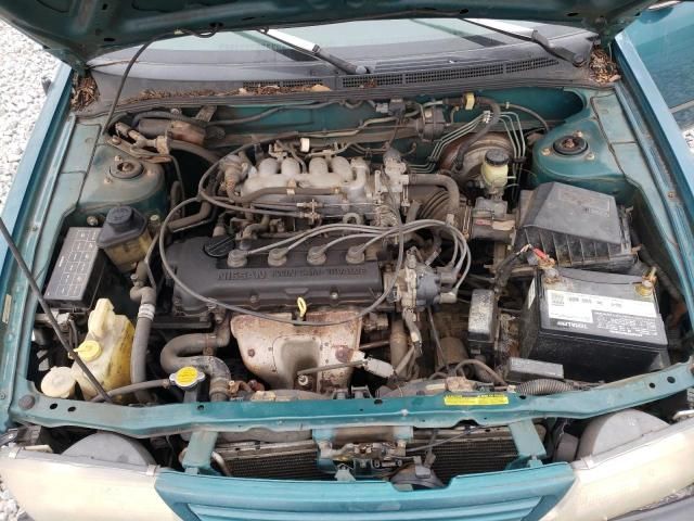 1997 Nissan Sentra Base