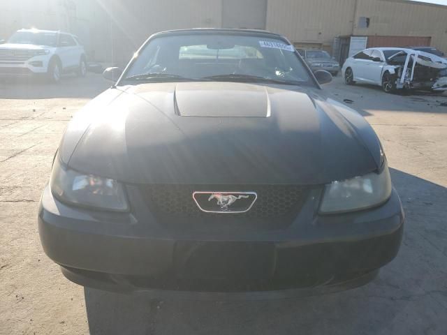 2004 Ford Mustang