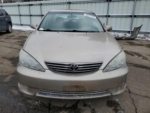 2005 Toyota Camry LE