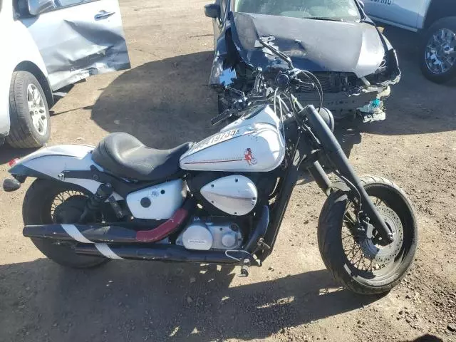 2016 Honda VT750 C2B