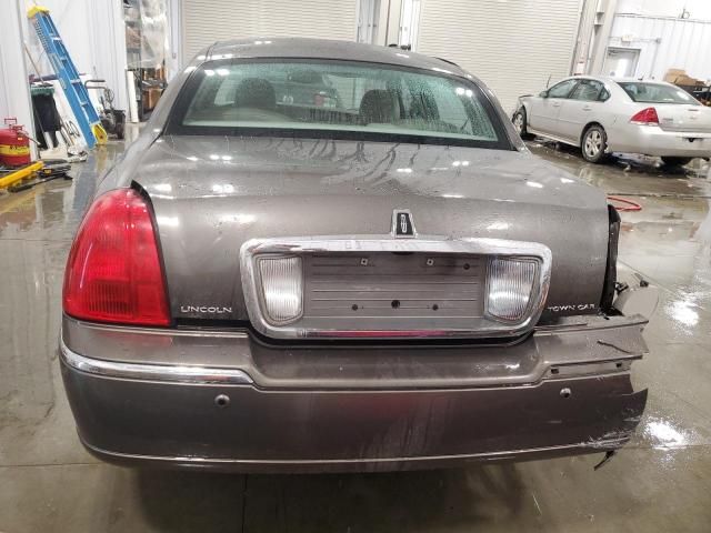 2004 Lincoln Town Car Ultimate