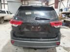 2017 Toyota Highlander SE