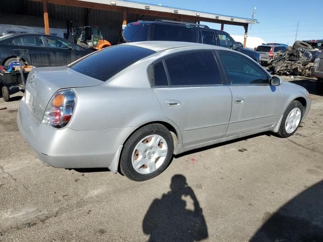 2004 Nissan Altima Base