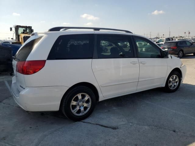 2006 Toyota Sienna CE