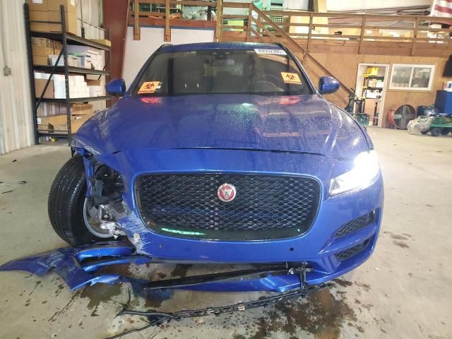 2018 Jaguar F-PACE Premium