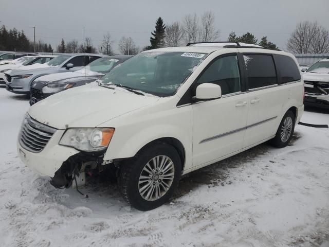 2013 Chrysler Town & Country Touring L