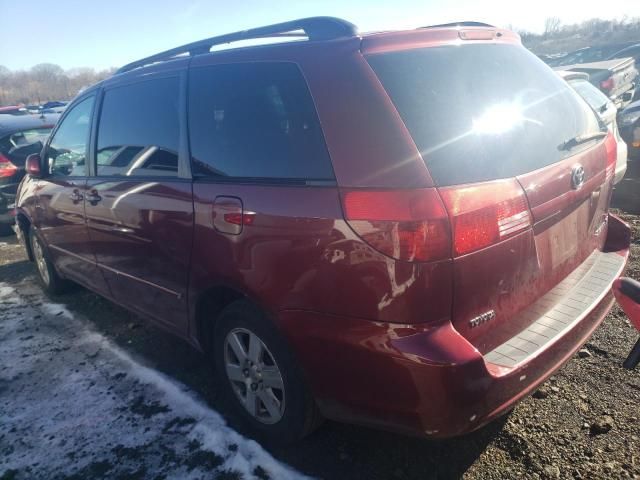 2004 Toyota Sienna XLE