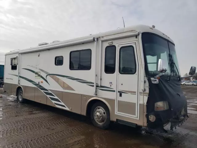 2000 Freightliner Chassis X Line Motor Home