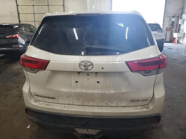 2018 Toyota Highlander SE