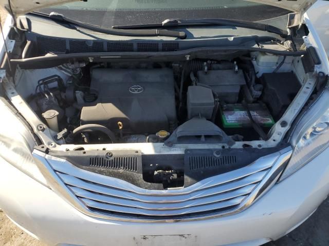 2011 Toyota Sienna XLE