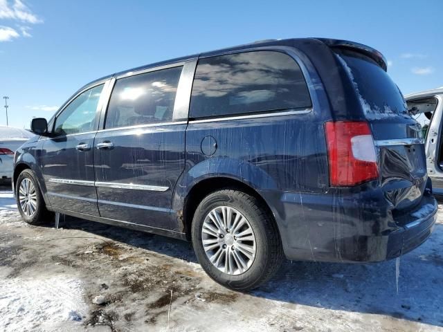 2013 Chrysler Town & Country Touring L