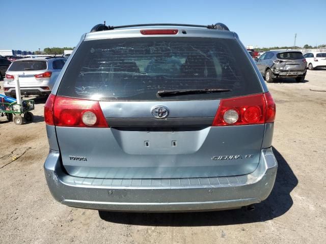 2007 Toyota Sienna CE