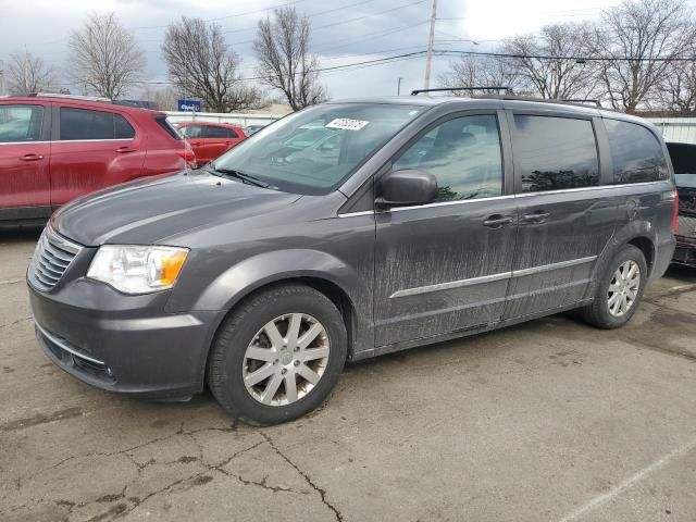 2016 Chrysler Town & Country Touring